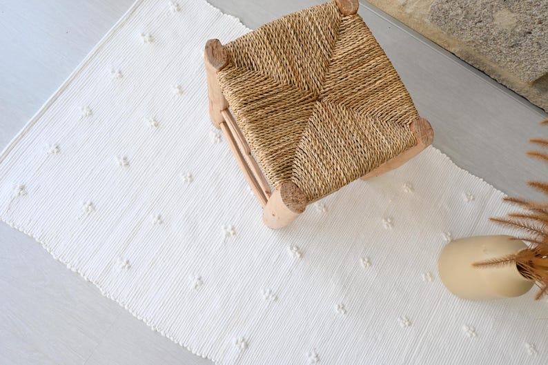 Medium off White Rug, Warm White Rug, Bedroom Rug, Entry Rug, Nursery