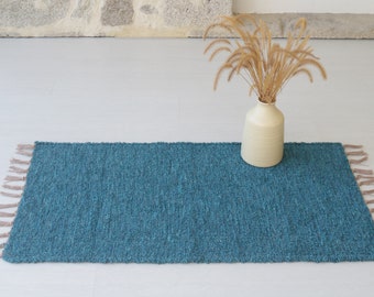 Small handwoven blue rug, blue cotton rug, bath rug, bathroom mat, bedroom rug, sustainable shower rug, solid blue soft rug, bain tapis