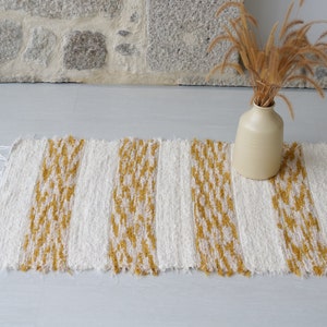 Petit tapis écru et jaune, tapis de salle de bain, tapis de douche, tapis de chevet, tapis de cuisine, gelber teppich, cadeau maman, déco bohème image 9