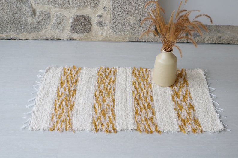 Petit tapis écru et jaune, tapis de salle de bain, tapis de douche, tapis de chevet, tapis de cuisine, gelber teppich, cadeau maman, déco bohème image 9