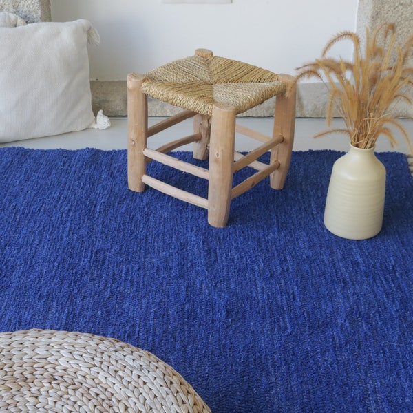 Grand tapis bleu royal tissé à la main 170x240cm, décor scandinave, tapis de salon, tapis bleu, tapis pour enfants, tapis boho, tapis lavable en machine