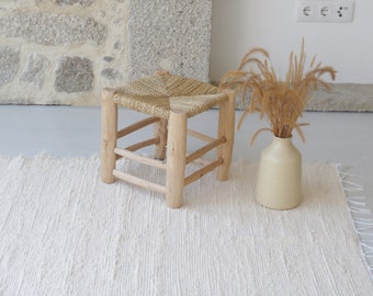Medium handwoven cream rug 100x150 cm, bedroom rug, nursery rug, Portuguese rag rug, bohemian rug, boho rug, tapis beige, beige teppich.
