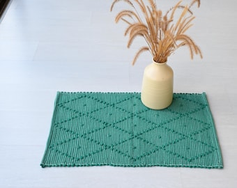 Mini green rug, shower rug, green rug, bathroom rug, geometric rug, handmade rug, bedside rug, shower rug, rug with knots
