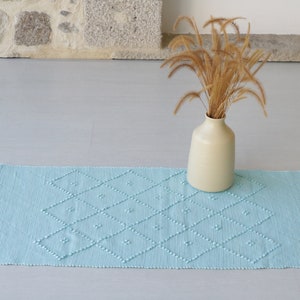 Kleiner handgewebter blauer Teppich, Badezimmerteppich, blauer Baumwollteppich, waschbarer Teppich, Handarbeit Teppich, Mutter Geschenk, Boho Dekor, geometrischer Teppich rustikal