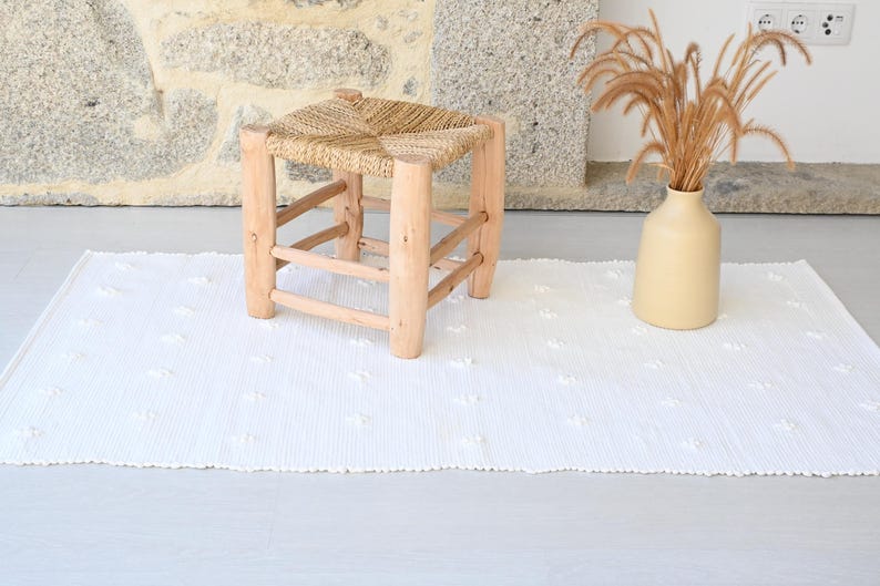 Medium off White Rug, Warm White Rug, Bedroom Rug, Entry Rug, Nursery