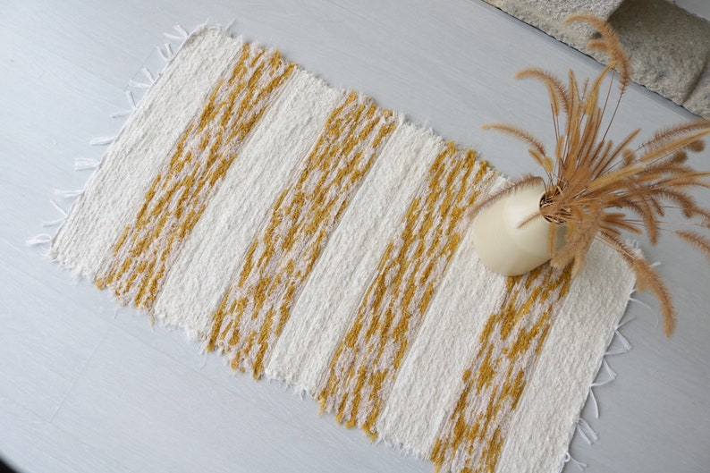 Petit tapis écru et jaune, tapis de salle de bain, tapis de douche, tapis de chevet, tapis de cuisine, gelber teppich, cadeau maman, déco bohème image 10