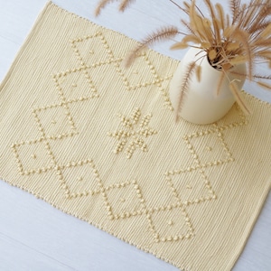 Mini handwoven yellow rug, bath mat, shower rug, entry rug, yellow rug, bedside rug, kitchen rug, gift for her, mini-tapis, Mini-Teppich