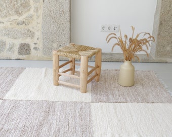 Großer cremefarbener und brauner Teppich, Schlafzimmerteppich, Wohnzimmerteppich, Flächenteppich, einzigartiger Teppich, Karoteppich, nachhaltiger Teppich, handgefertigter Teppich, beige Tapis