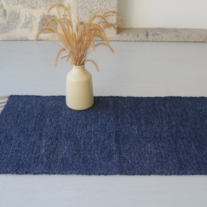 Petit tapis bleu tissé à la main, tapis de douche, tapis de salle de bain, tapis de cuisine, tapis de chambre, tapis en coton bleu doux, tapis scandinave, décoration scandinave