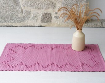 Small pink rug, bathroom rug, shower rug, kitchen rug, bedroom rug, machine washable rug, nursery rug, Portuguese rug, Duschteppich