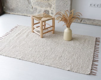 Medium handwoven beige rug 100x150 cm bedroom rug, kids rug, bohemian rug, machine washable rug, beige cotton rug, living room rug