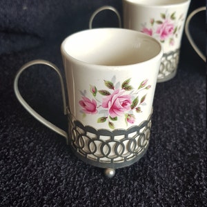 Set of 4 Enoch Wedgwood espresso cups with metal holders in a beautiful floral pattern