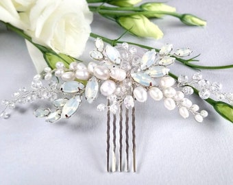 Peineta de novia, tocado nupcial de turquesa y cristal de ópalo.