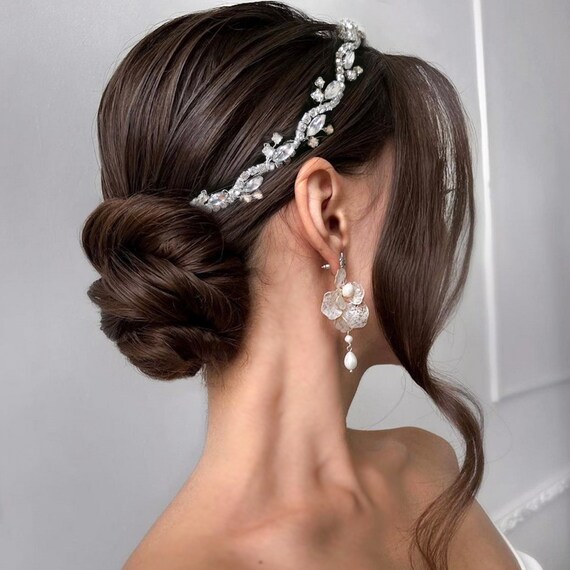 Wedding Headband for Bride Hair Piece With Crystals Bridal  display picture 1
