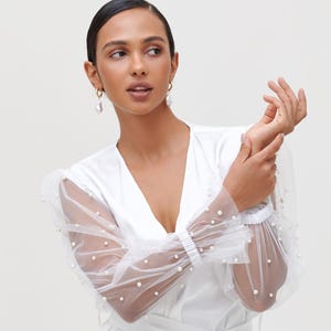 Bridal Robe With Pearl Sleeves Bridal Robe With Wide Sleeves Pearl Bride Robe Long White Bridal Robe Boudoir Robe Dressing Gown White robe