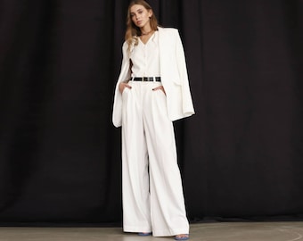 Elegant White Wedding Suit for Bride, Custom Tailored Bridal Pantsuit with Vest & Blazer, Modern Reception Outfit for Women, Oversized Suit
