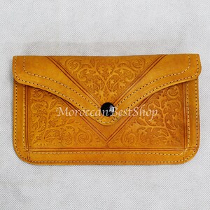 Monedero para mujer color mostaza, Accesorios para festivales, Monedero de piel para mujer, Monedero de piel para mujer, Cartera de piel con monograma, Cartera de piel