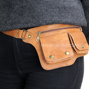 Unisex Tan Leather Fanny Pack, Leather Hip Bag, Handmade Leather Belt Bag, Fanny Pack for women, Leather Waist Bag, Fanny Pack for men .