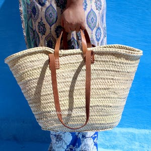 Straw Bag With Double Leather Handles, Straw Beach Bag, Shopping Basket, French Basket .
