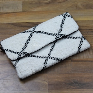 Handmade Moroccan Wool Rug Clutch: Crossbody Boho Bag