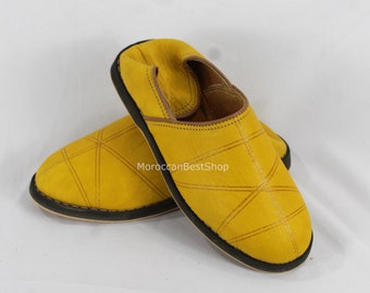 Moroccan Babouches, Leather slippers shoe, Berber babouche traditional shoes for Men .