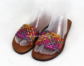 Geflochtene Ledersandalen: Bunte marokkanische Boho Sandalen