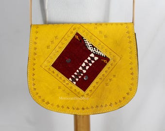 Moroccan Kilim Leather Crossbody Bag: Artisan Shoulder Purse