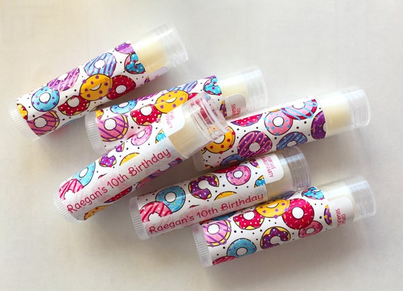 DONUT PARTY Lip Balm Party Favors Graduation, Birthday Chapstick Pink  Donuts, Rainbow Sprinkles Cute Donut, Colorful Kids Party Favors 