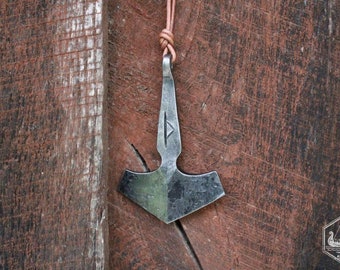 Thors Runic Mjolnir