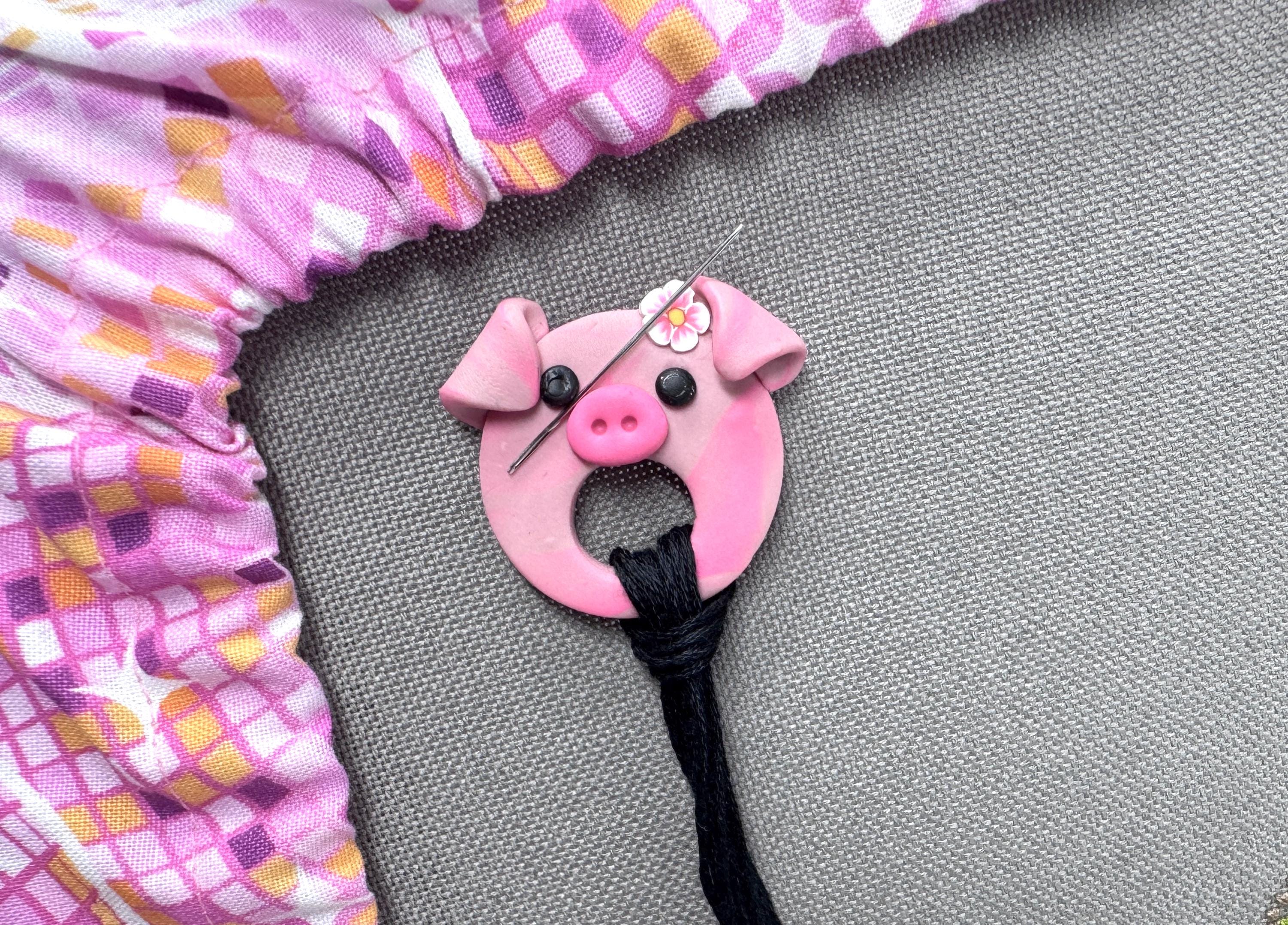 Pig Magnetic Magnetic Floss Drop & Needle Minder - Handmade Clay