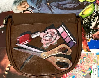 Sac bandoulière marron peint à la main