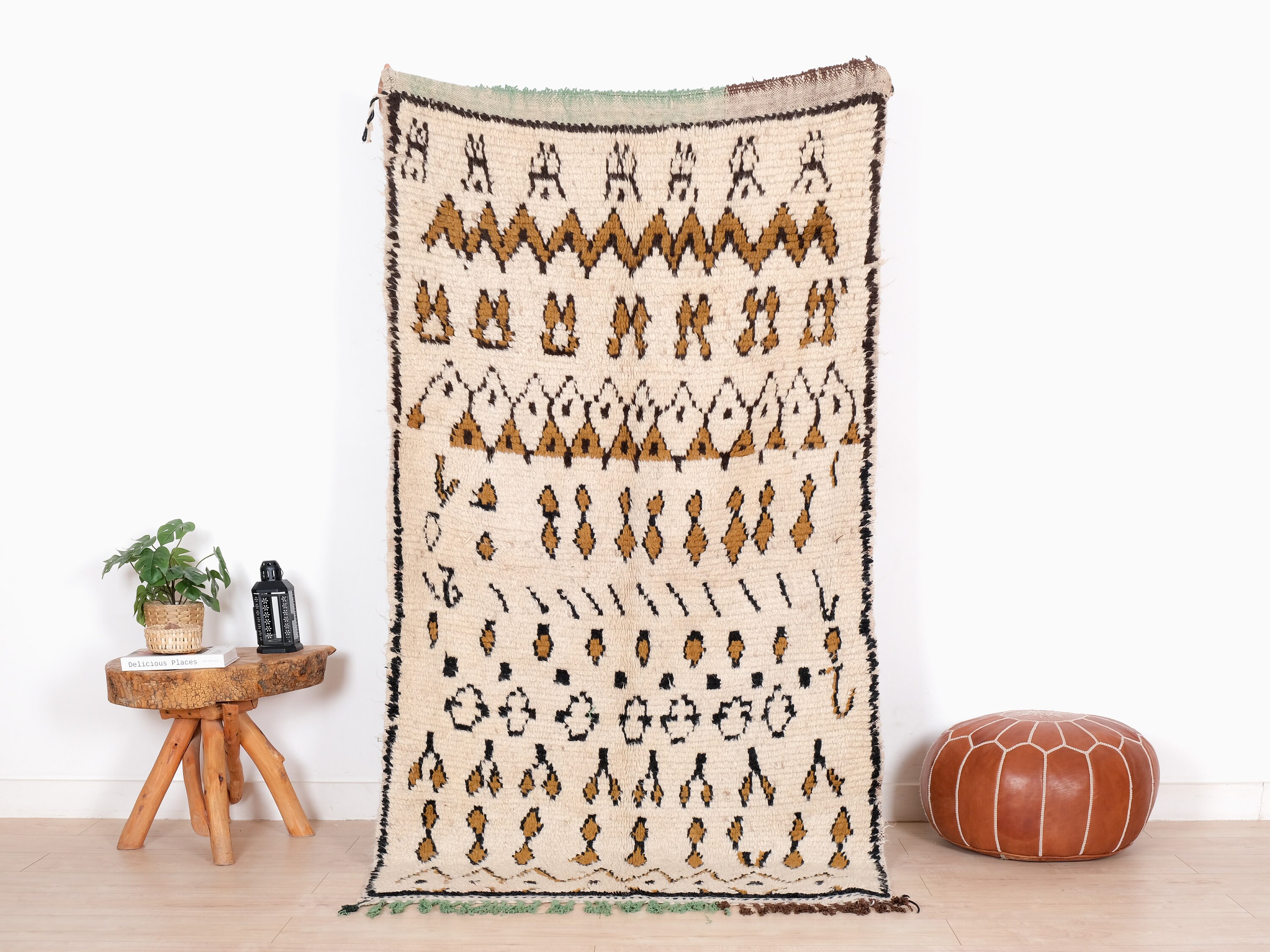 ヴィンテージ Azilal ラグ、ベージュ & クリーム モロッコ ラグ 4 x 7