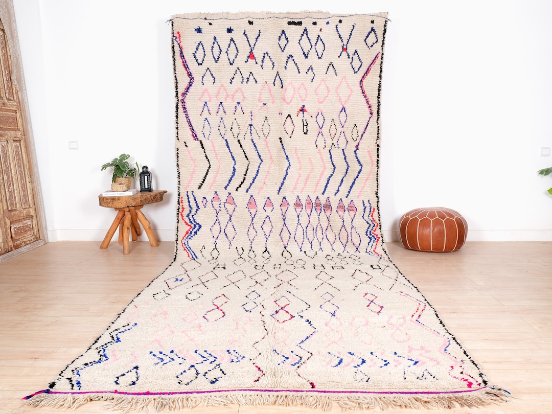 ヴィンテージモロッコラグ、本物のピンクアジラルラグ 6 x 13フィート