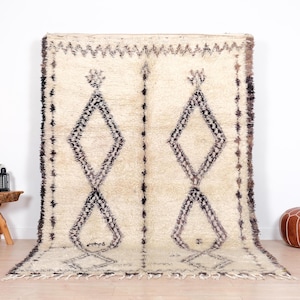 Vintage Beni Ourain Rug, Authentic Moroccan Rug, 6x9 ft