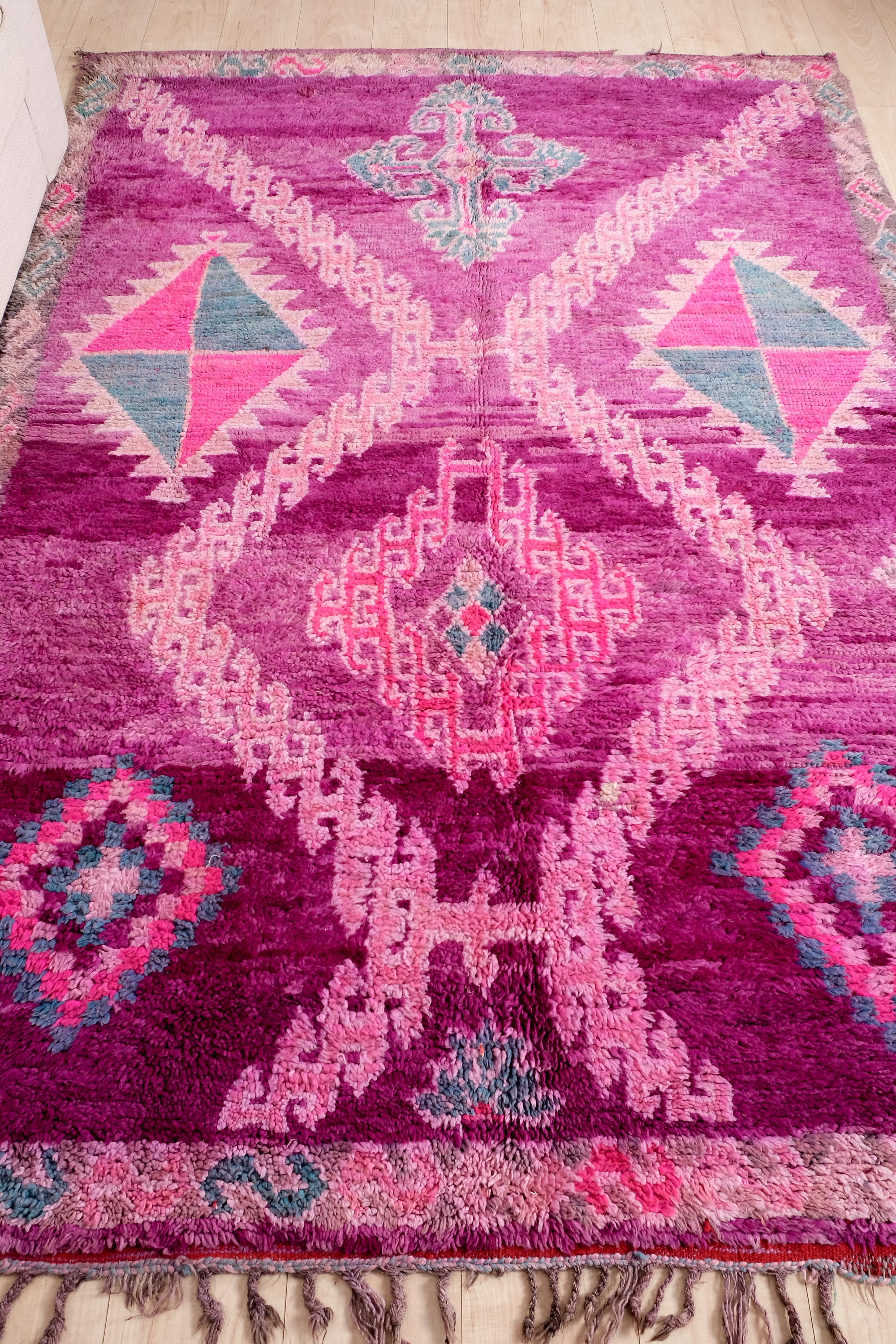 ヴィンテージ モロッコ ラグ、パープル ブジャード ラグ 6 x 9