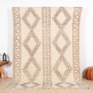 Vintage Beni Ourain Rug, Authentic Moroccan Rug, 6x9 ft