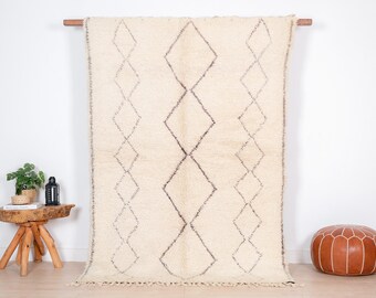 Vintage Beni Ourain Rug 5x7 ft, White Moroccan Rug