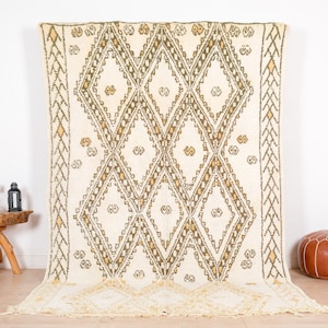 Vintage Beni Ourain Rug, Authentic Moroccan Rug, 6x9 ft