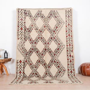Vintage Moroccan Beni Ourain Rug 5x9 ft