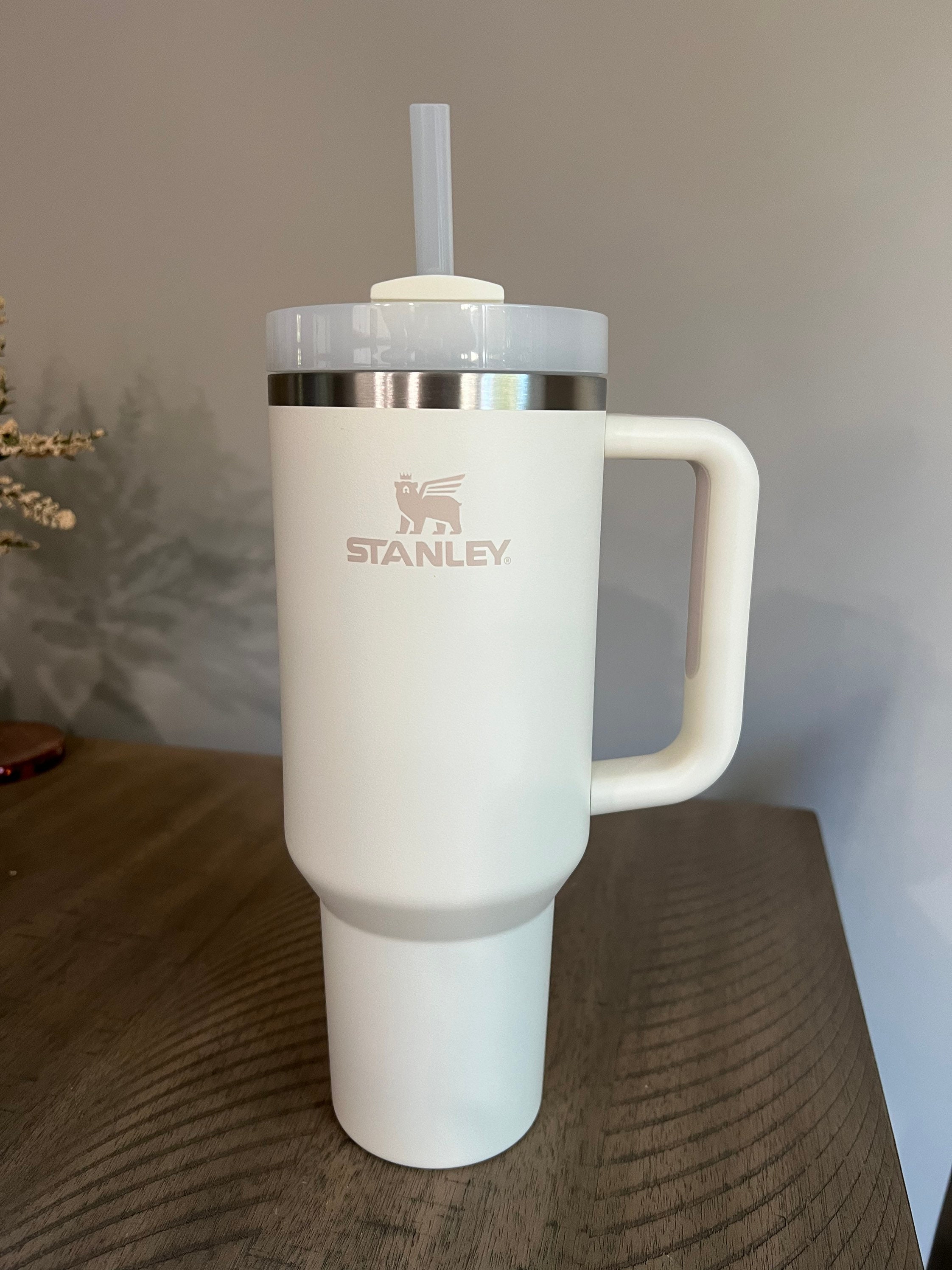 Luminanz Neckerei Produktionszentrum Stanley Cup Becher L ster Fall luminanz-neckerei-produktionszentrum-stanley-cup-becher-l-ster-fall