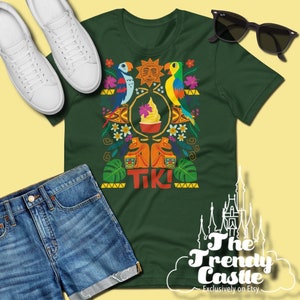 Camisa de habitación Tiki encantada, camisa de Disneyland, camisa de Dole Whip, camisa de Disney Adventureland, camisa de Magic Kingdom, camisa de Familia Disney World