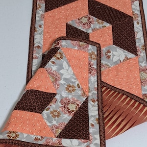 3D Block Table Runner, brown, beige, rust, white