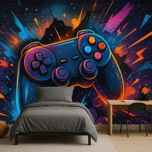 Könnte beinhalten: Ein lebendiges, farbenfrohes Wandbild mit einem stilisierten Videospiel-Controller in Blau-, Orange- und Rosatönen. Das Kunstwerk befindet sich vor einer dunklen Backsteinmauer, mit einem Bett, einem Schreibtisch und einem Skateboard im Raum.