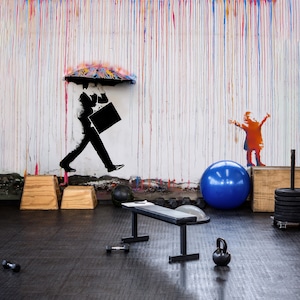 レインボーレイングラフィティ壁画 モダンストリートアート壁紙 アーティストスタイル 剥がして貼る壁画 抽象的な壁紙 カラフルな壁画
