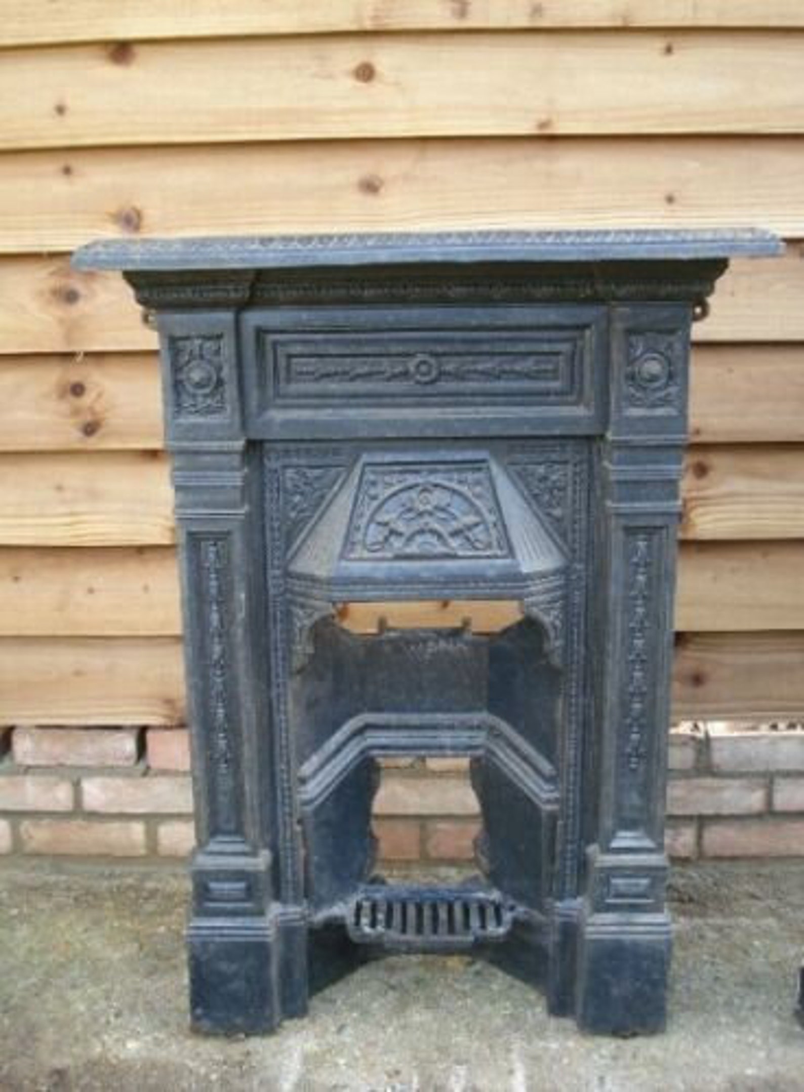 Chimenea de hierro fundido victoriano antiguo con rejilla de | Etsy
