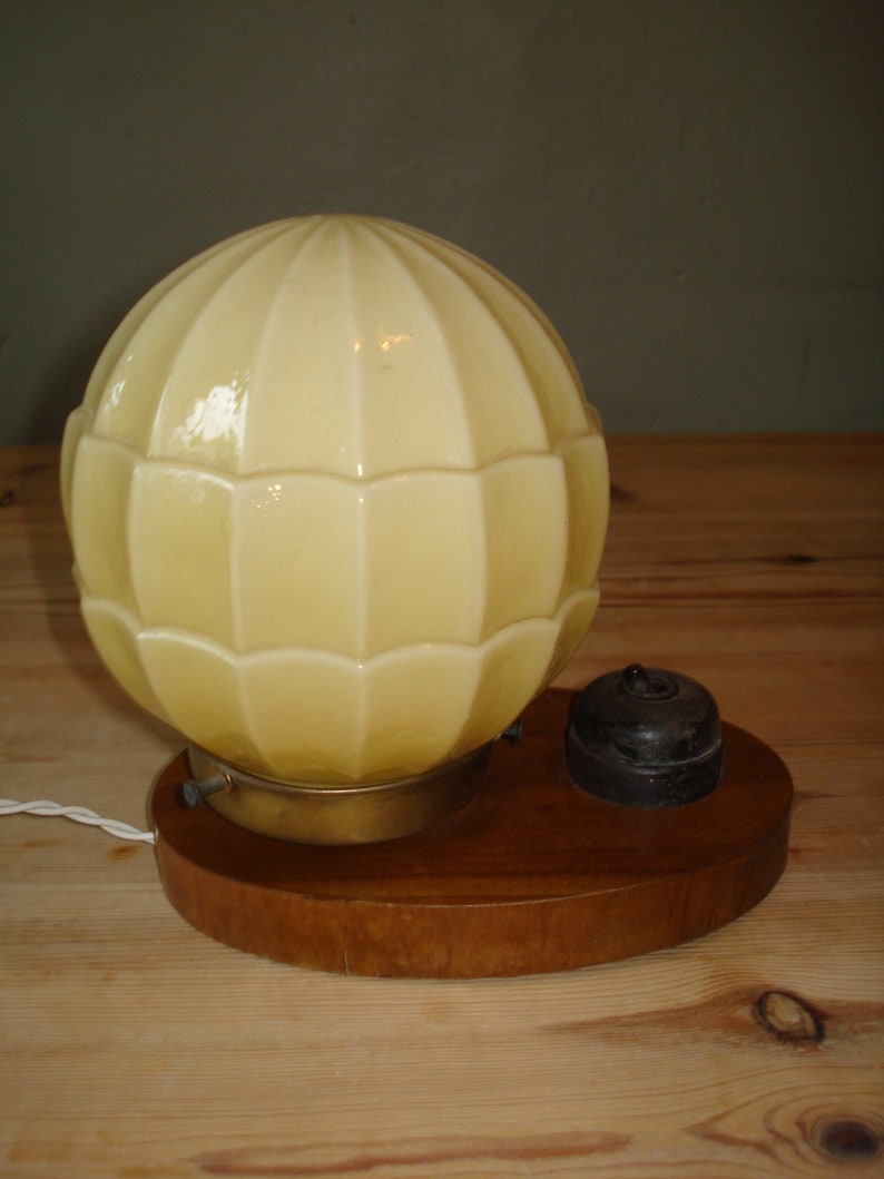 Art Deco 1930s Vintage Glass Cream Yellow Lamp