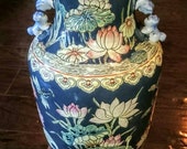 Antique Chinese Famille Rose Crane lamp Chinese porcelain vase lamp. Table lamp Foo lion