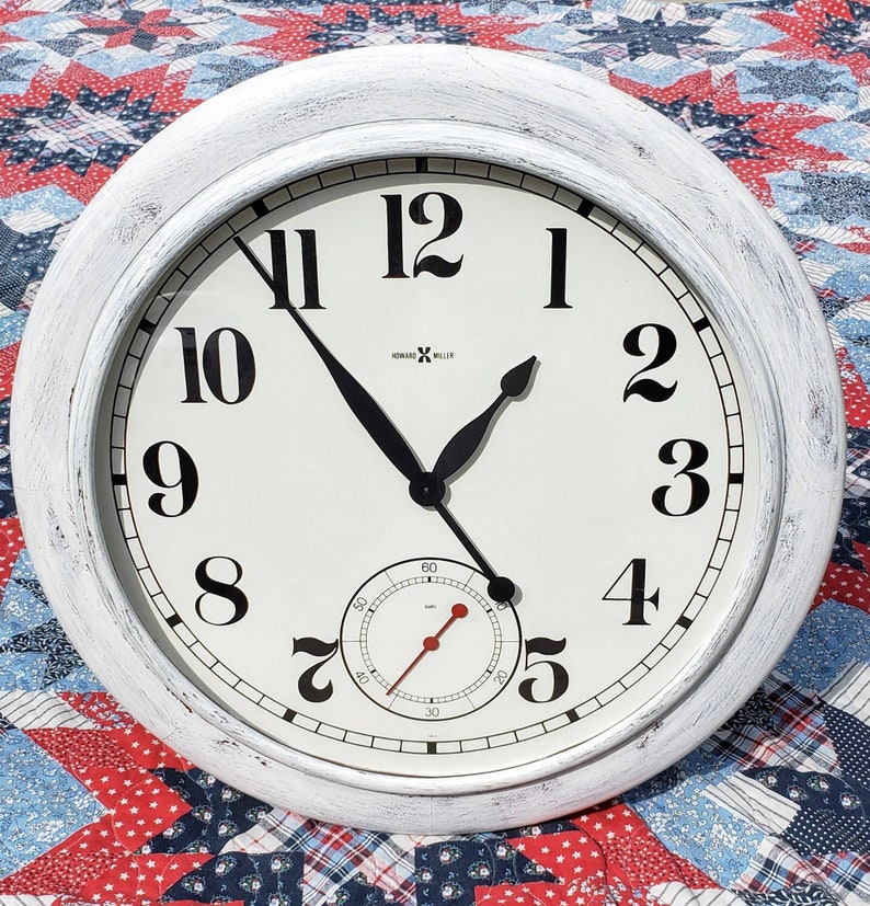 Vintage Howard Miller Magnifique Wall Clock Oversized Clock. Very Large