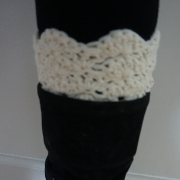 Crochet Boots Cuffs,Boot Cuffs ,Boot Socks ,Wide Calf Boot Cuffs, Christmas gift, teen girl gifts, gift for her, leg warmer, boot toppers