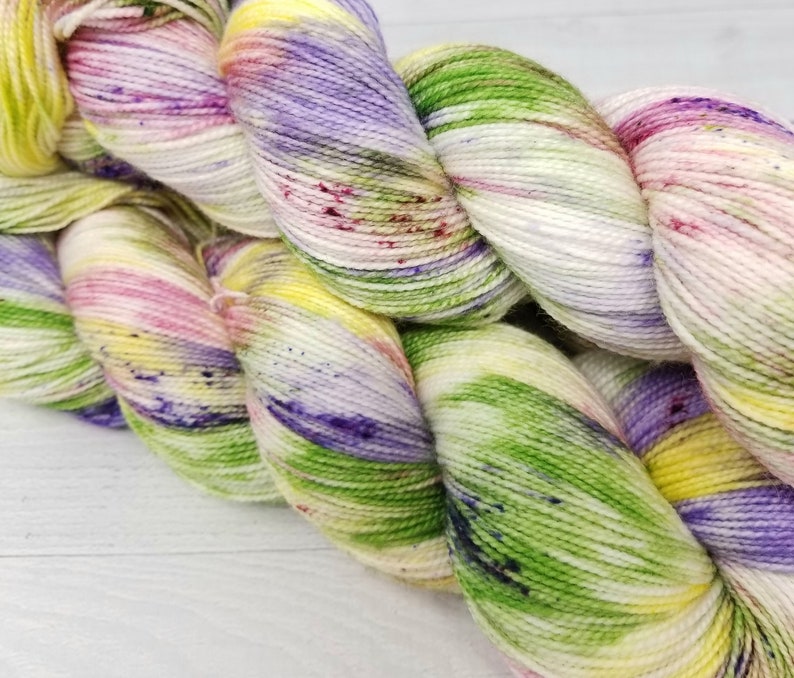 Fresh Flowers sock yarn hand dyed sock yarn sock yarn pink image 1